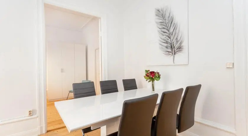 ApartDirect Sveavägen II