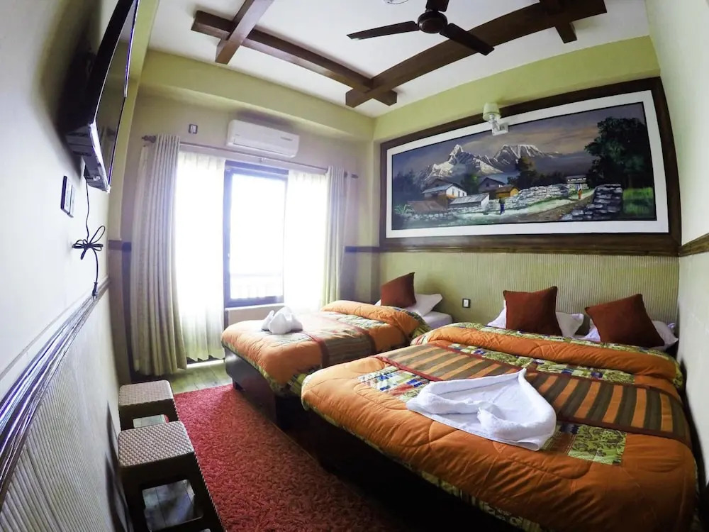Hotel Forest Lake Backpackers Hostel