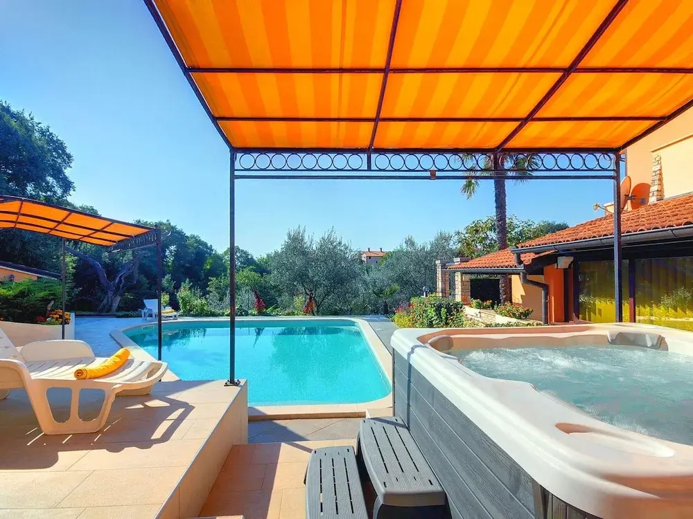 Holiday House in Muntic, Istria, With Fitness Room