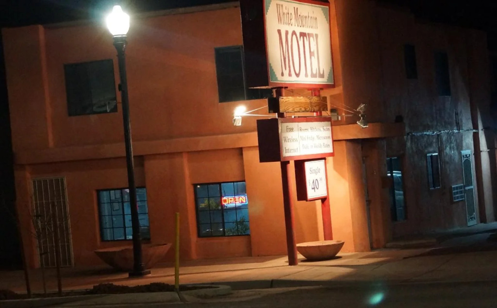 White Mountain Motel