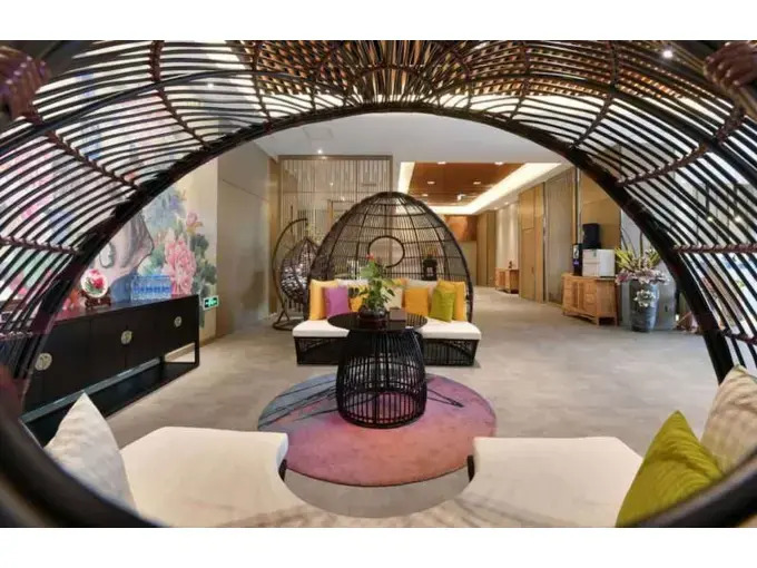 Luoyang Mehood Lestie Hotel Sport Center