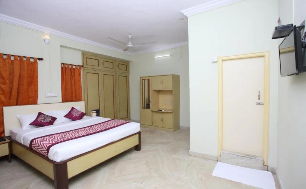 Hotel Sunshine Residency