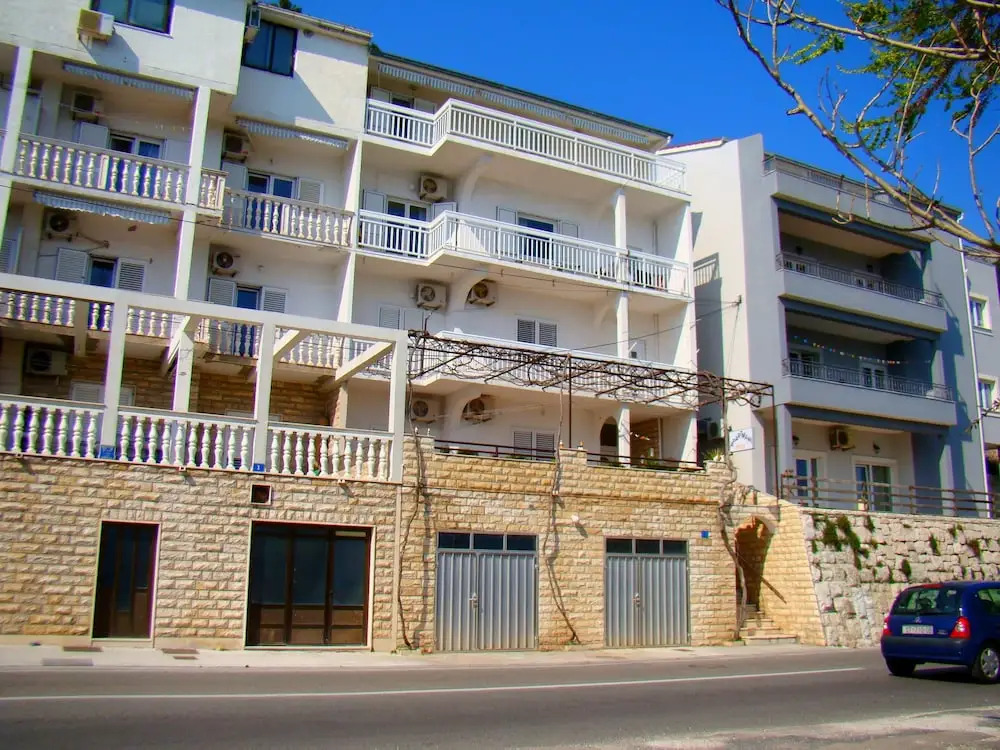 Apartments Anka 20m from the beach