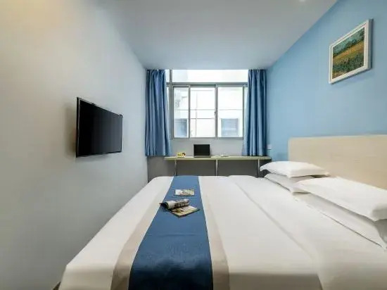 yinglun Hostel (Shenzhen North Railway Station)