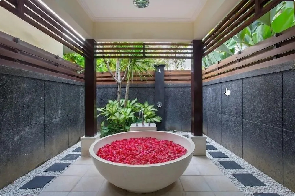 Samudra · Luxury 9-Br Private Pool Villa Umalas Bali