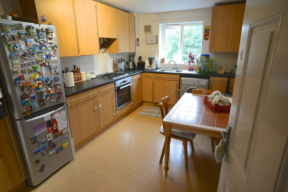 2 Bedroom Apartment With Balcony in Nunhead