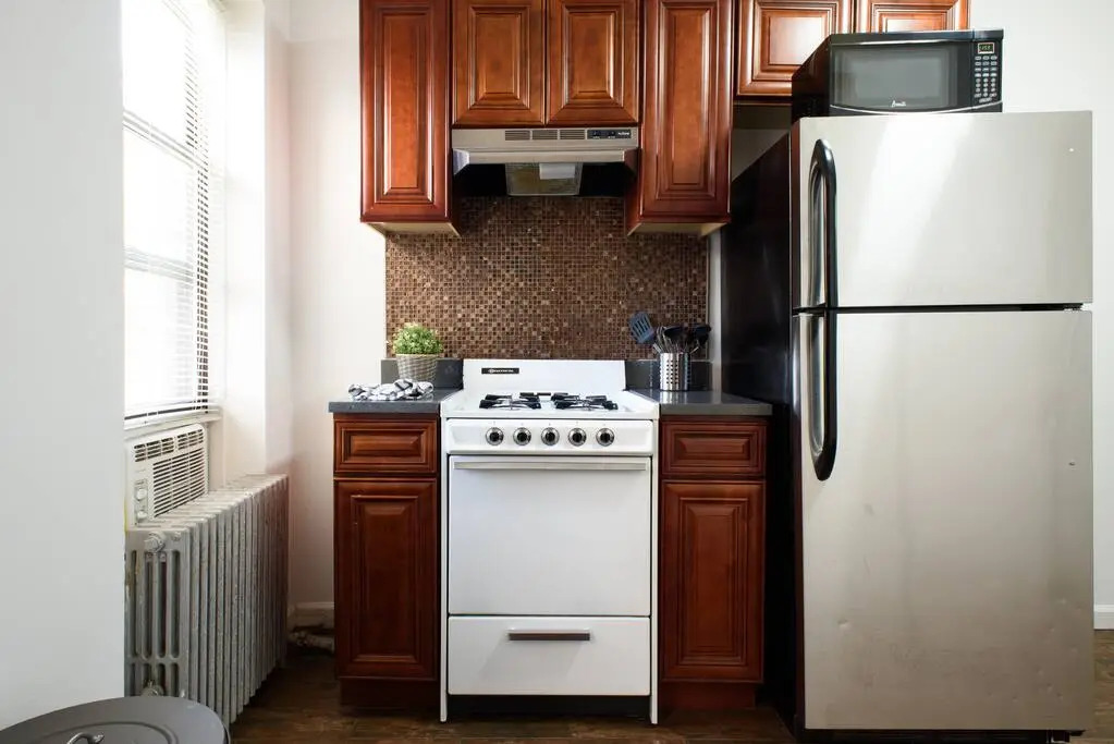 1571-5n 2Br Prime Upper East Central Park 10 Min