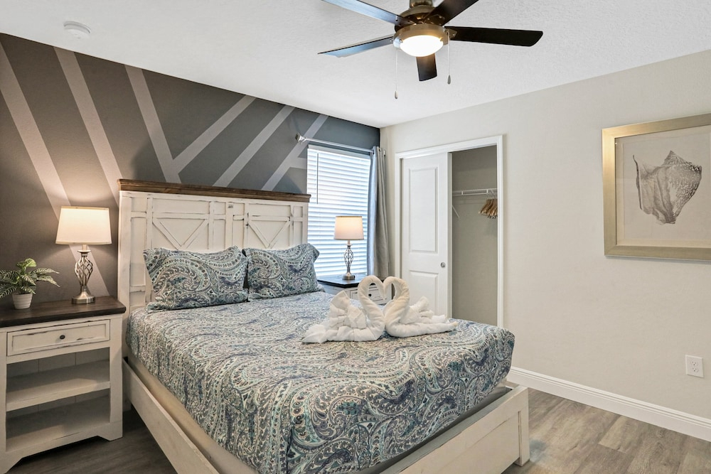 Relax & Play Resort Villa | Magical 6-Bedroom Retreat Near Disney