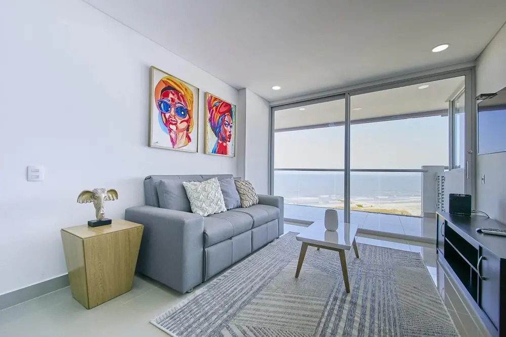 Artsy Oceanview Condo W Incredible Rooftop Pool