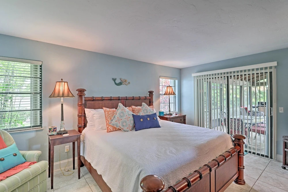 < 1 Mi to Jensen Beach: Home w/ Community Perks!