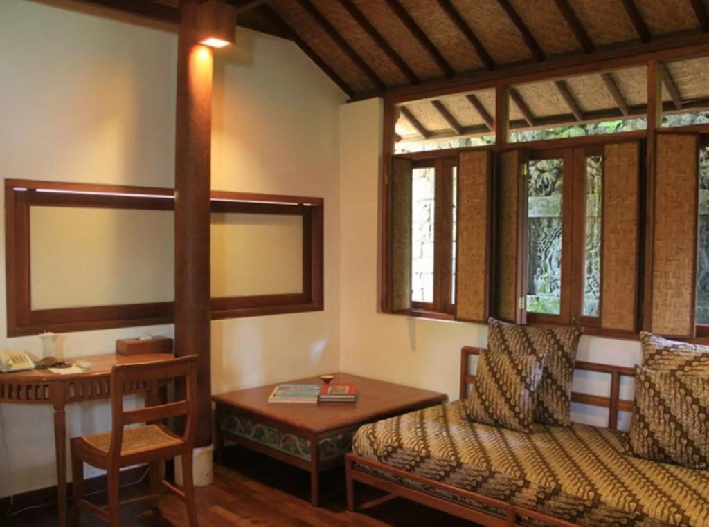Tandjung Sari Hotel