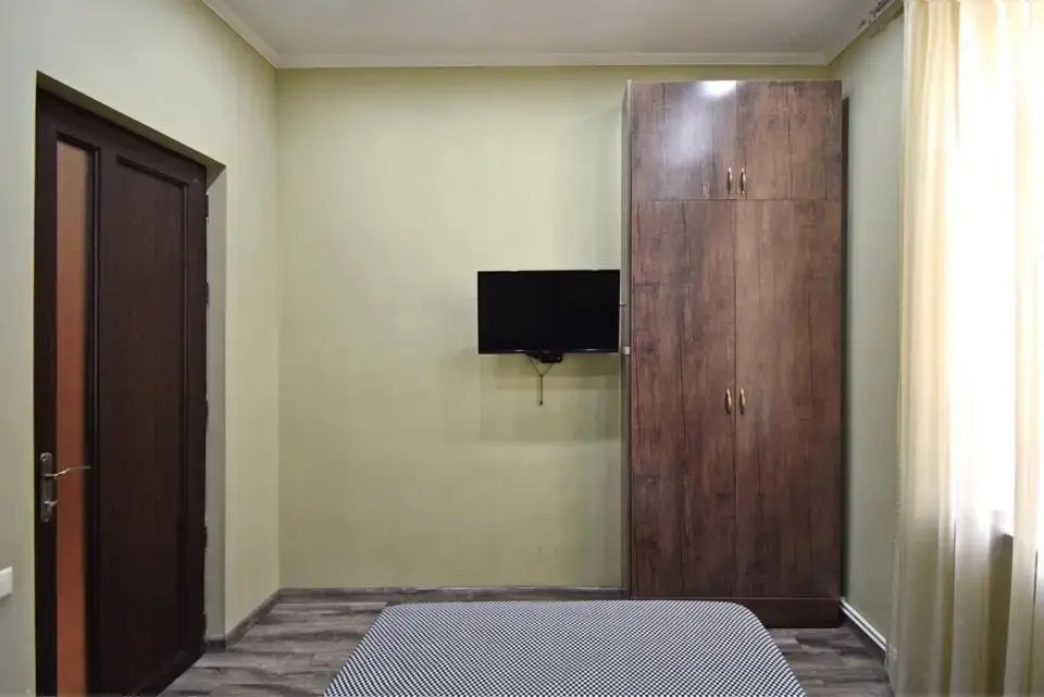 Amiryan street, 1 bedroom New Renovated, Modern apartment AM777