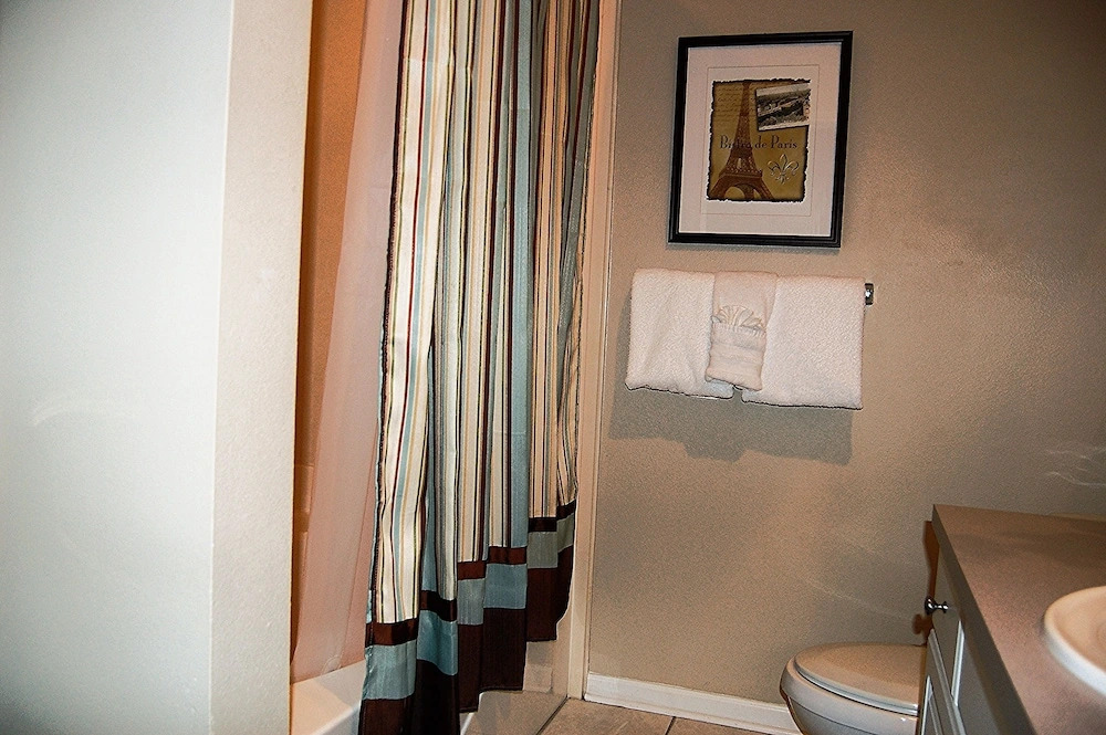 Legacy Villa 1601 2 Bedrooms 2 Bathrooms Condo