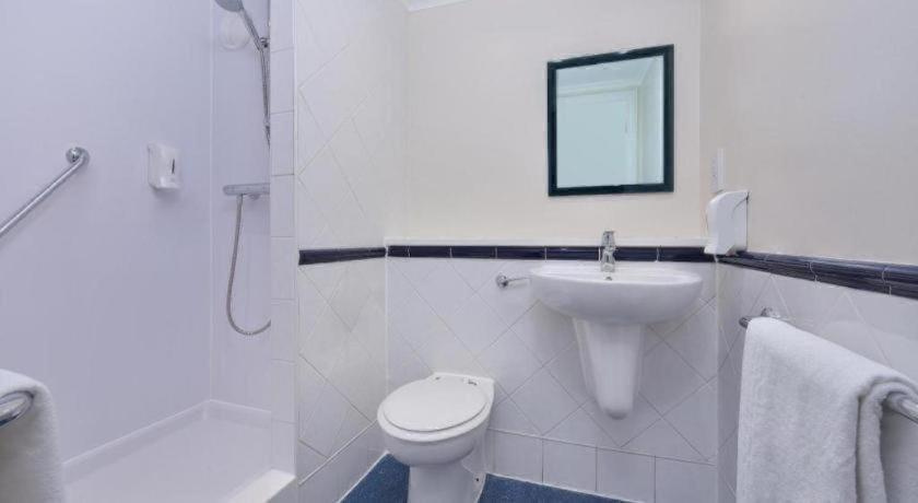 Travelodge Cardiff Airport