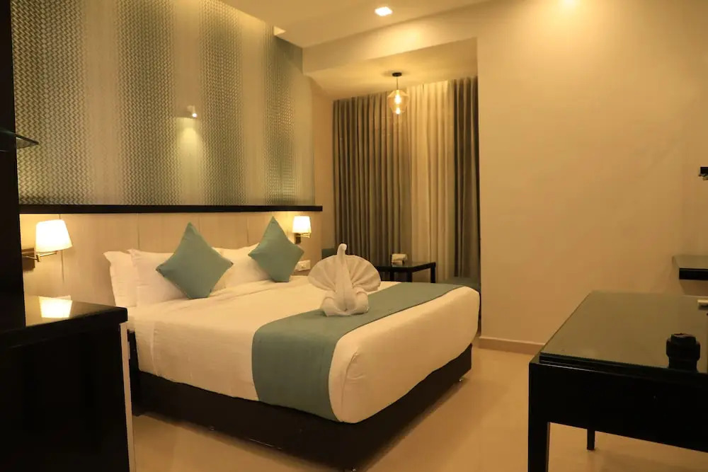 Ras Residency