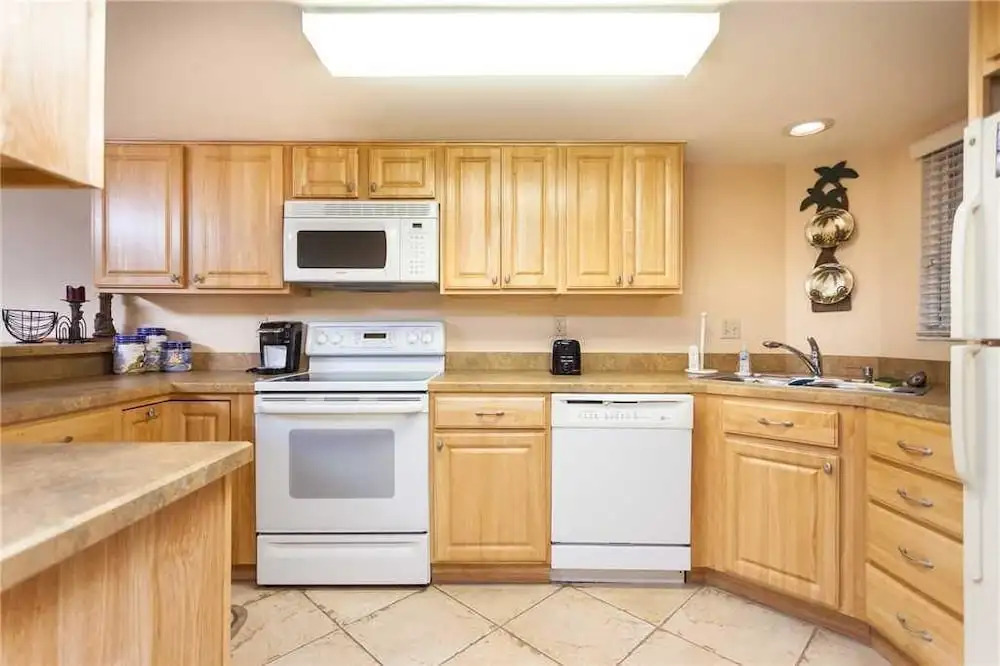 Shores Club 702 - Two Bedroom Condo