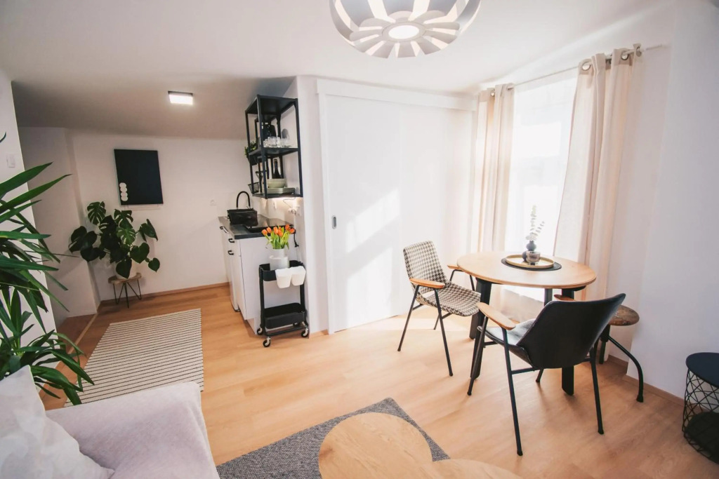 NA Apartments