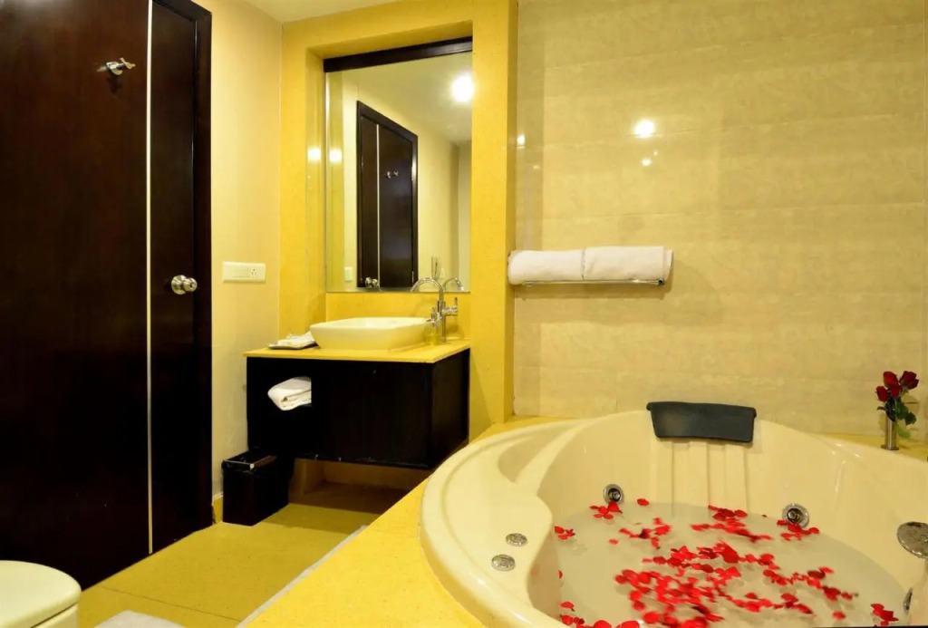 Lakshya's Hotel