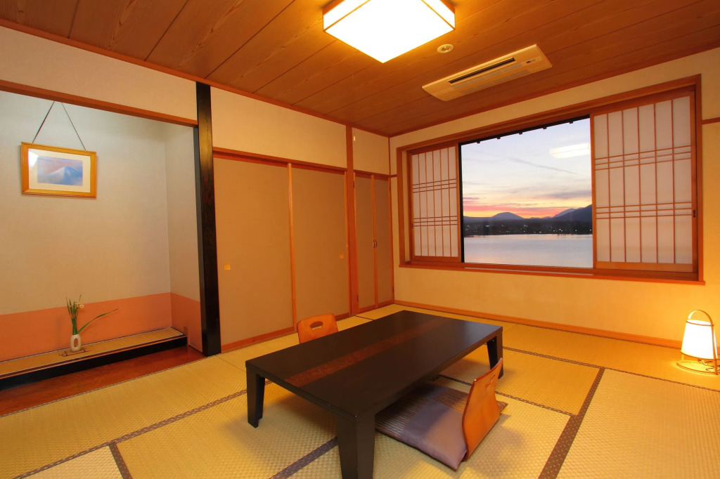 Fujikawaguchiko Onsen Hotel Asafuji