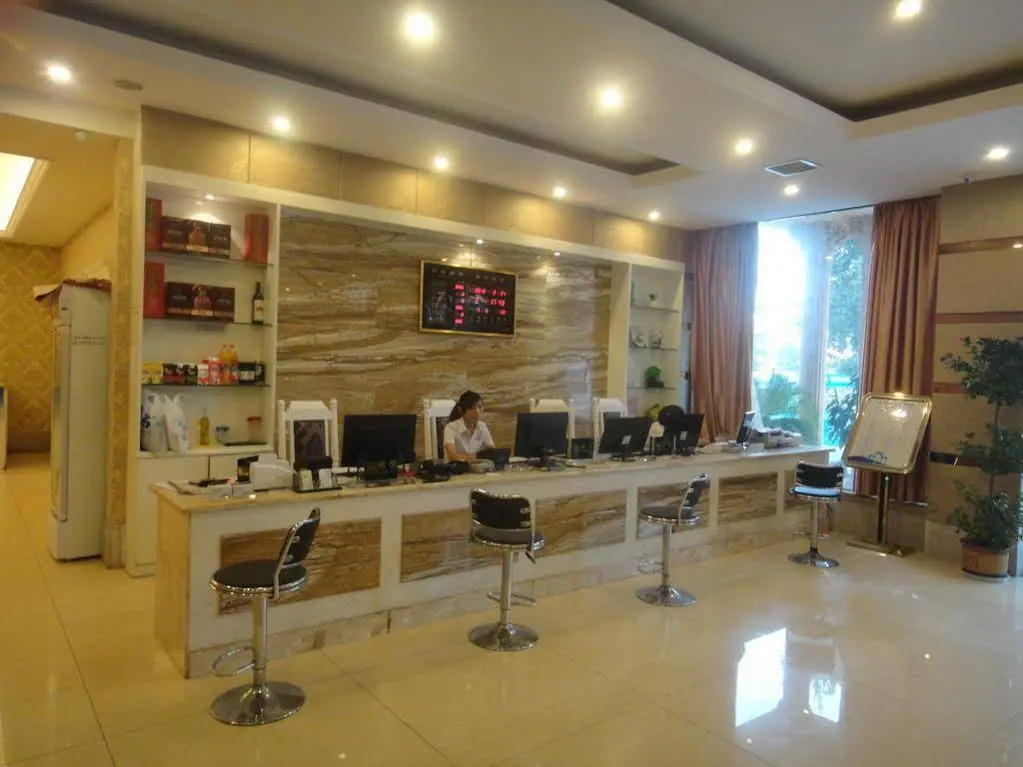 Bozhou Upstart Business