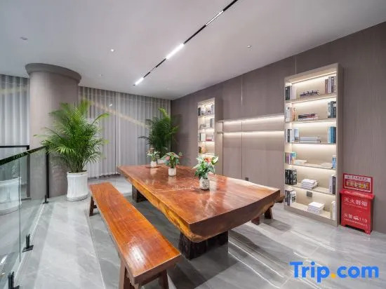 Yilin Hostel