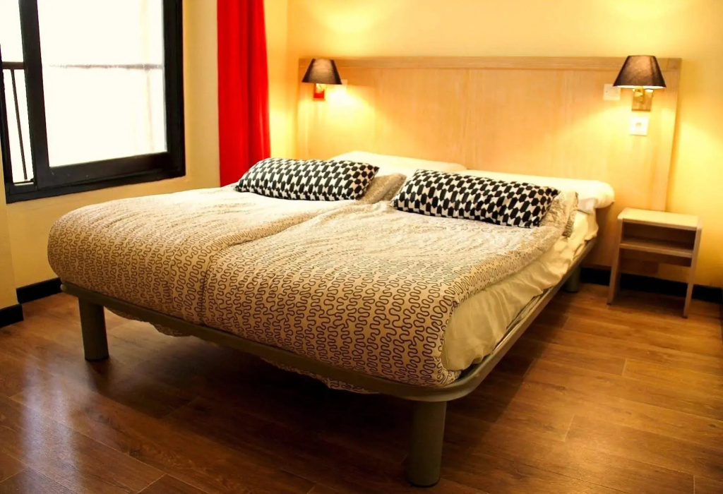 Villa Saint Exupery Beach Hostel