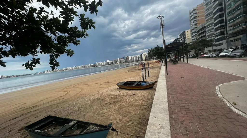 Apartamento 4 quartos Av Beira Mar nº 36 - Edif Canto Nobre - Guarapari ES