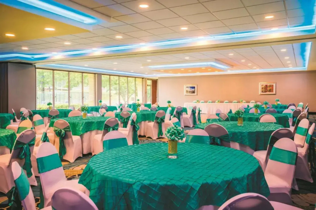 La Quinta Inn & Suites By Wyndham Baltimore S. Glen Burnie