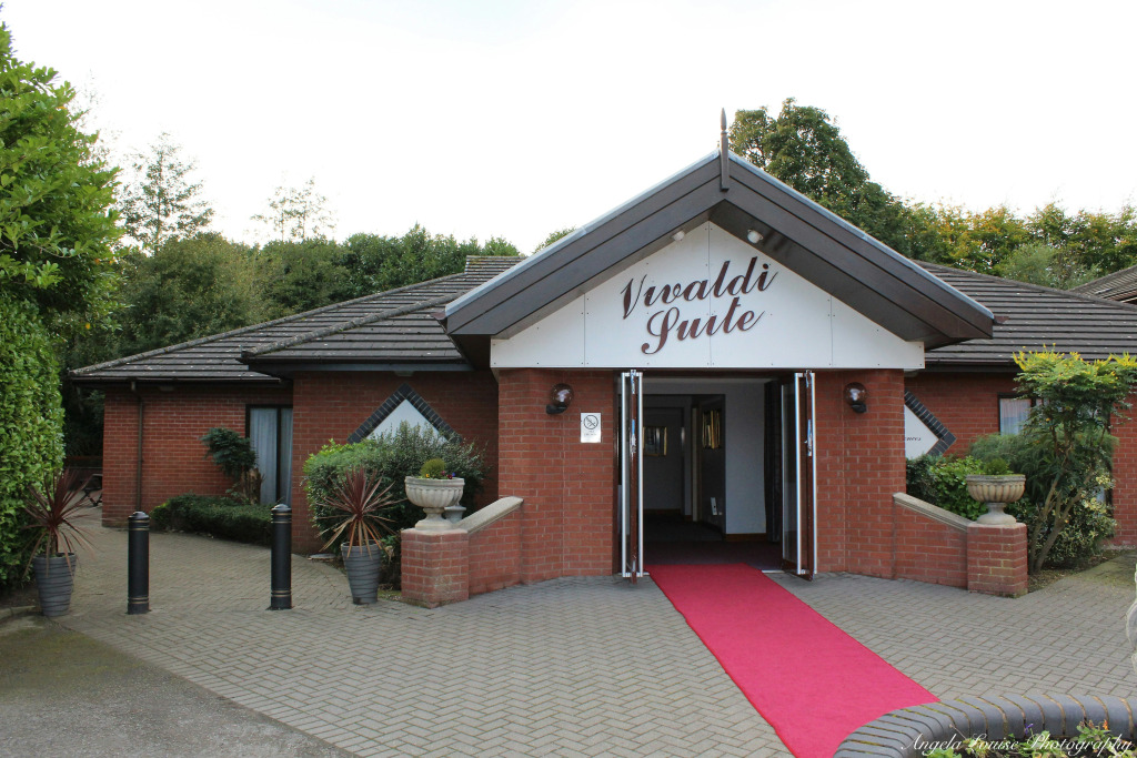 Holiday Inn A55 Chester West by IHG