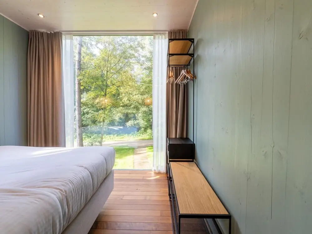 Modern Stay With Sauna & Pool