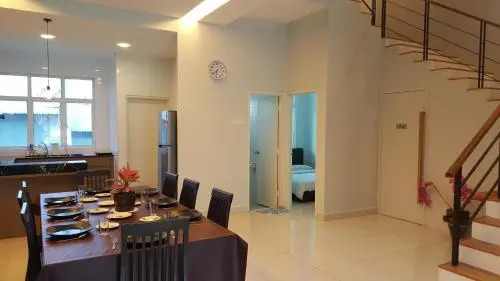 Shamrock Villas Corner OR Seaview OR Standard
