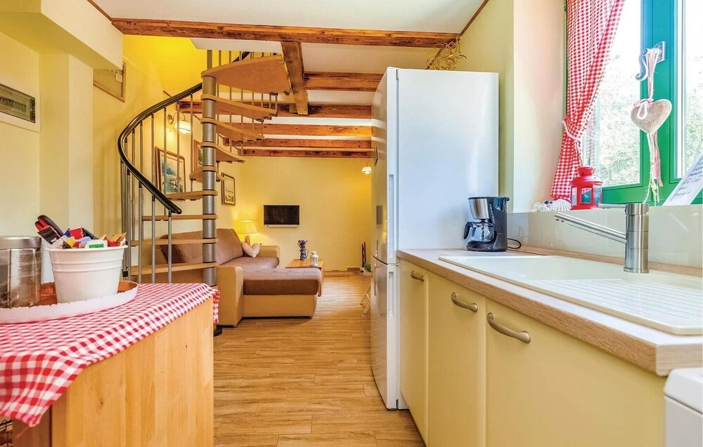Beautiful home in Polje w/ 2 Bedrooms