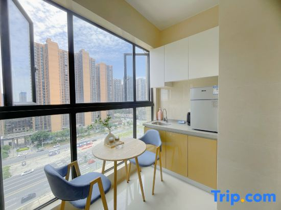 Jiangmen Yufeng Apartment