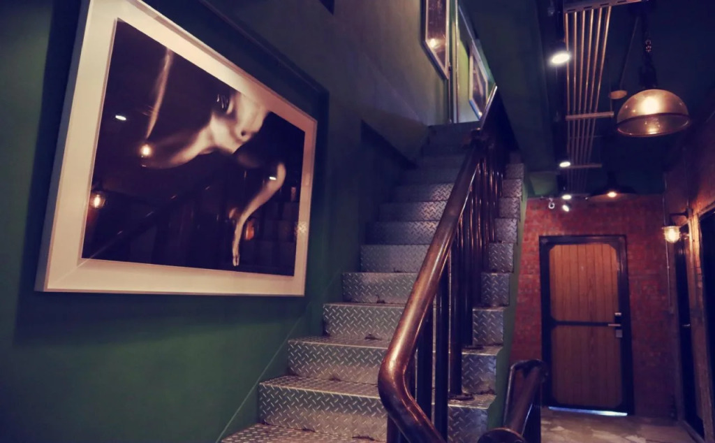 旅充人文 Travel Charger Hostel