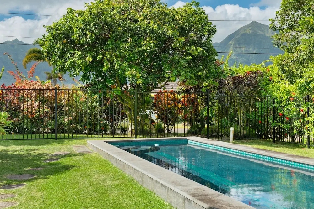 Hanalei Plantation 2 Bedroom Home by RedAwning