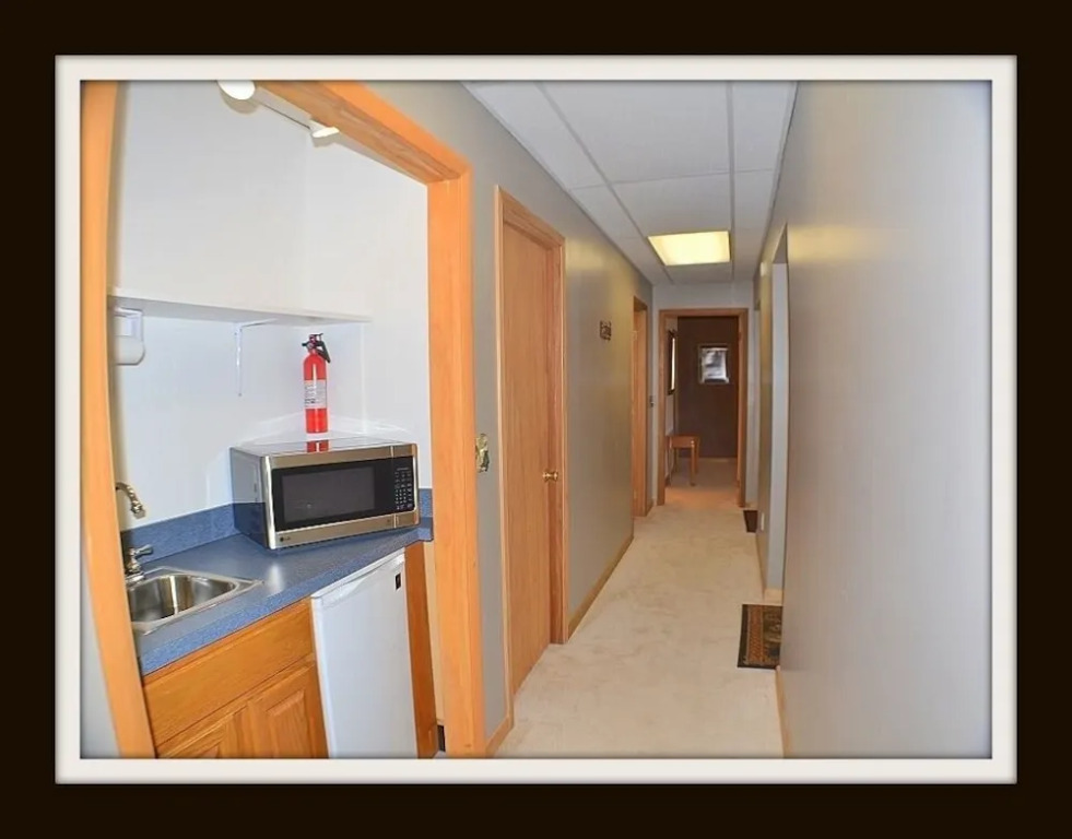 Rast Court Cabin 1016 - 4 Br cabin by RedAwning