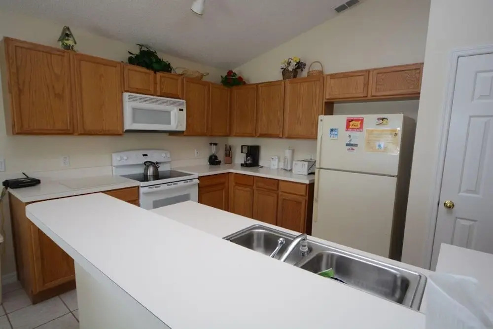 1029 3 Bedroom Pool Home, Eagle Pointe Kissimmee