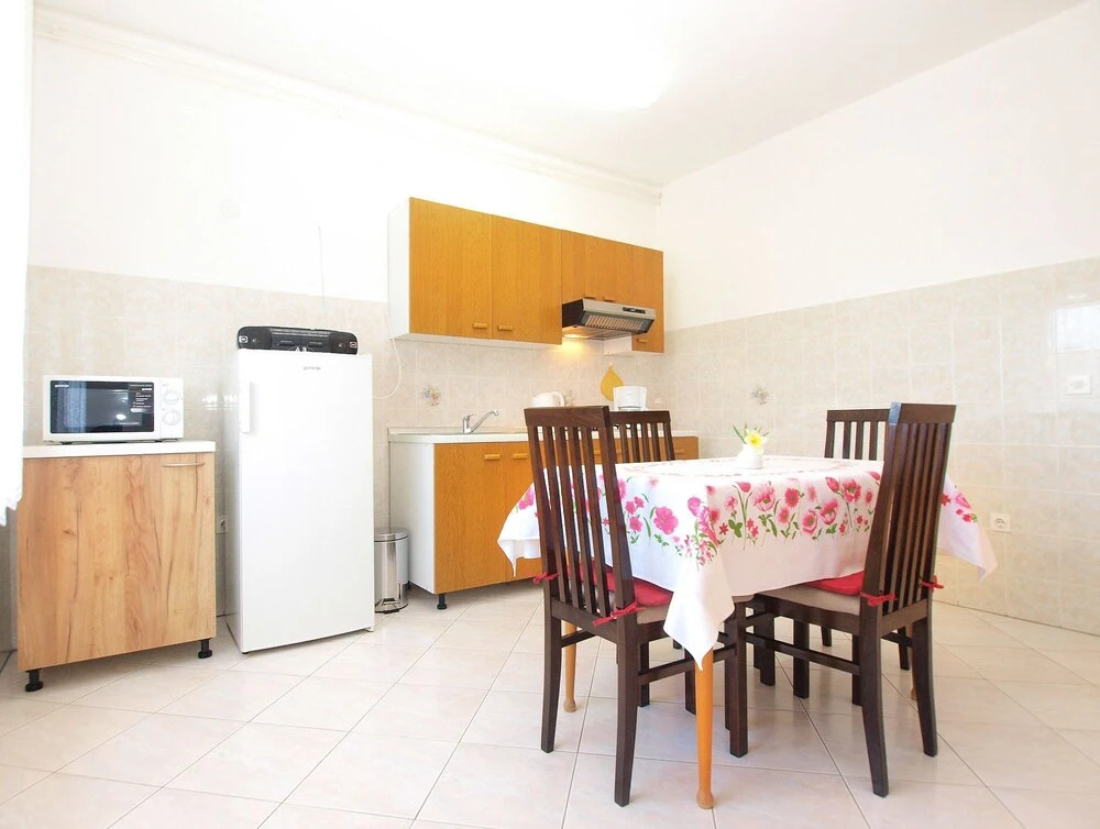 Apartment 1563