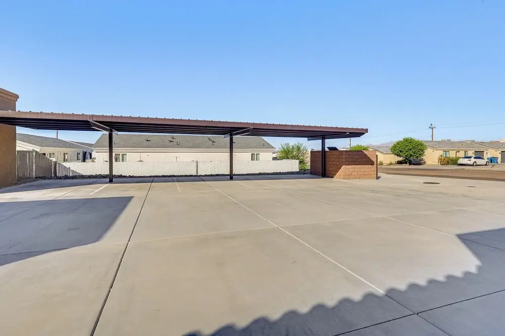 Hike & Explore: Apt 3 Mi to Lake Havasu & Dtwn!