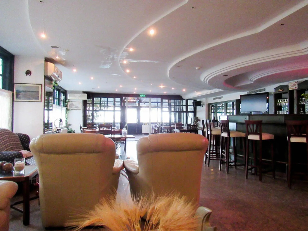 Airport Inn Hotel