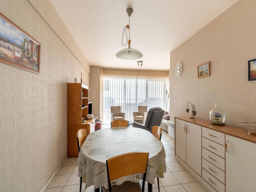 Snug apartment in Blankenberge with sea-views