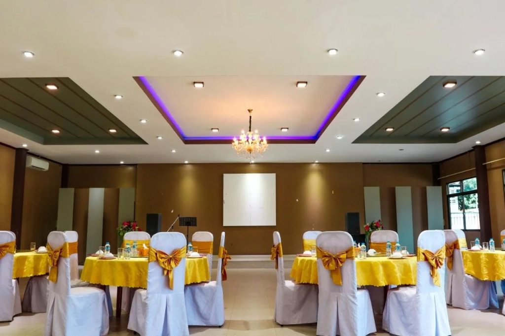 Friendship Hotel