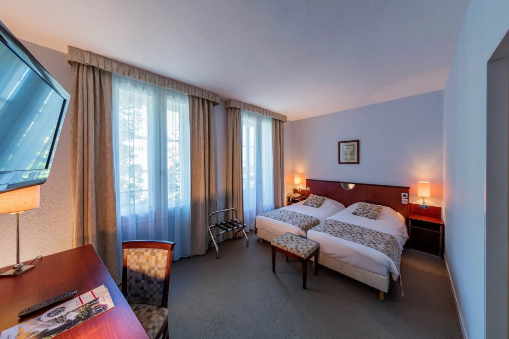 Noemys Neris Montlucon - hotel restaurant