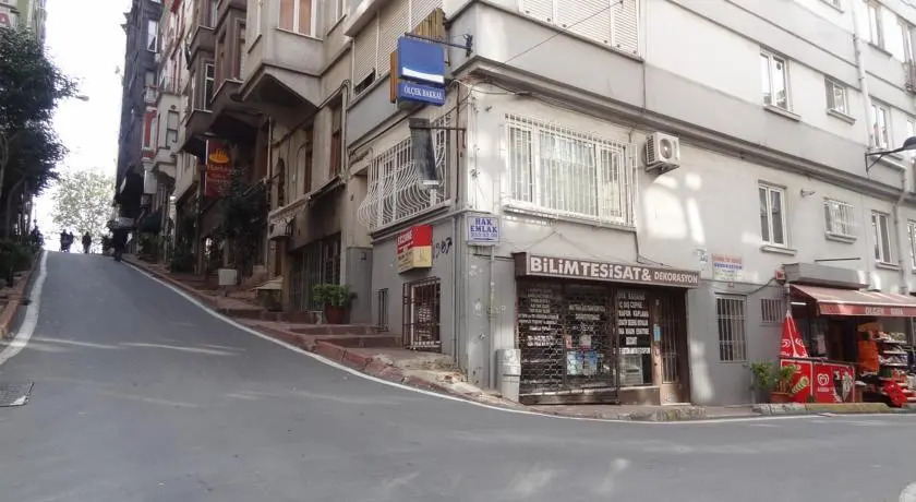 Istanbul Apart House