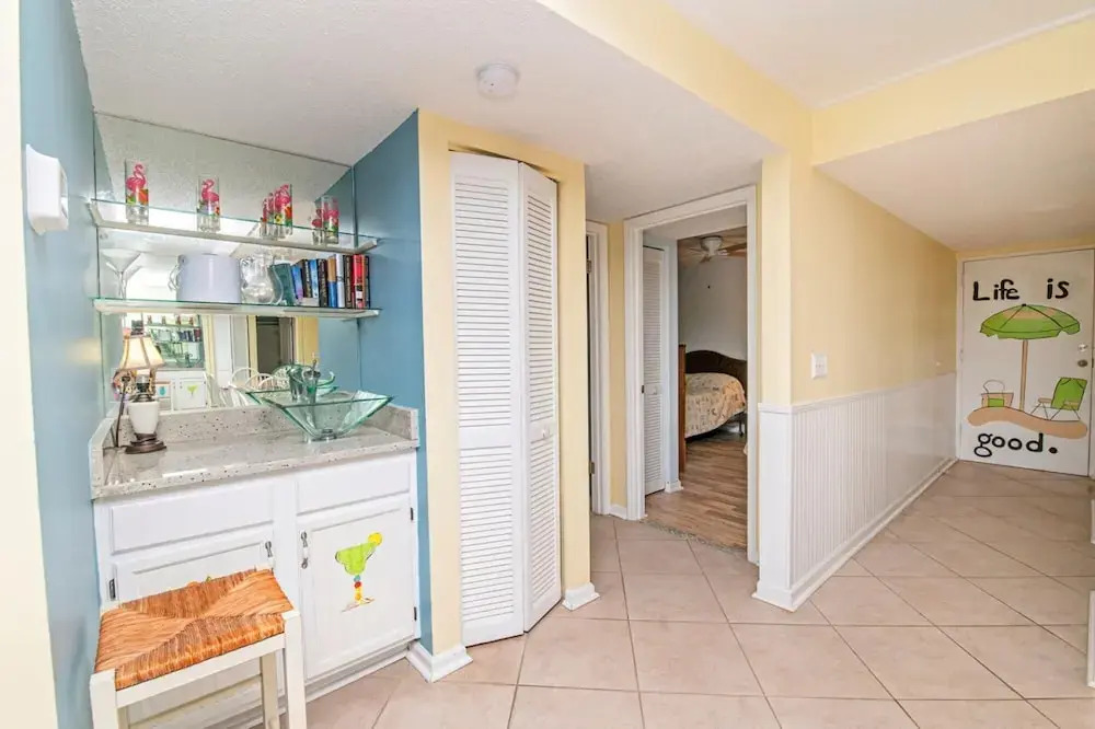 3207 Near Ocean 2nd Floor NW