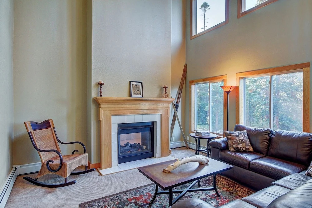 Quandary Summit Lodge 6 Bedroom Home
