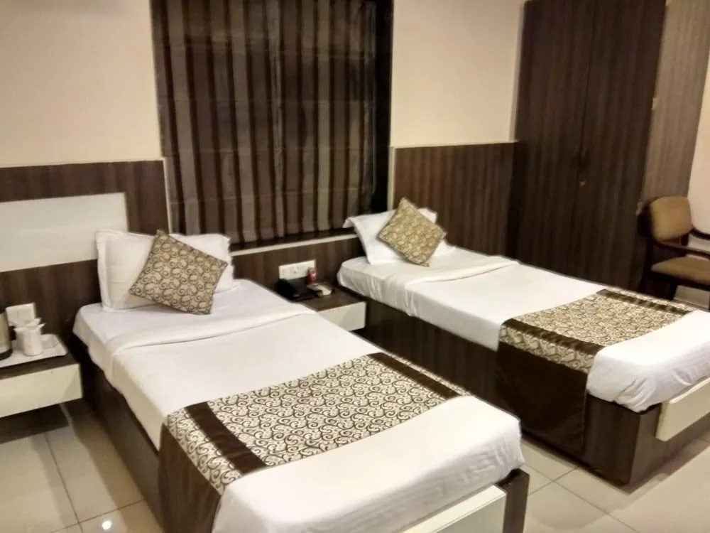 JK Rooms 121 Hotel Shaheen International