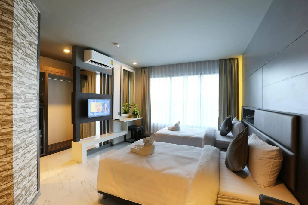 TR Rock Hill Hotel