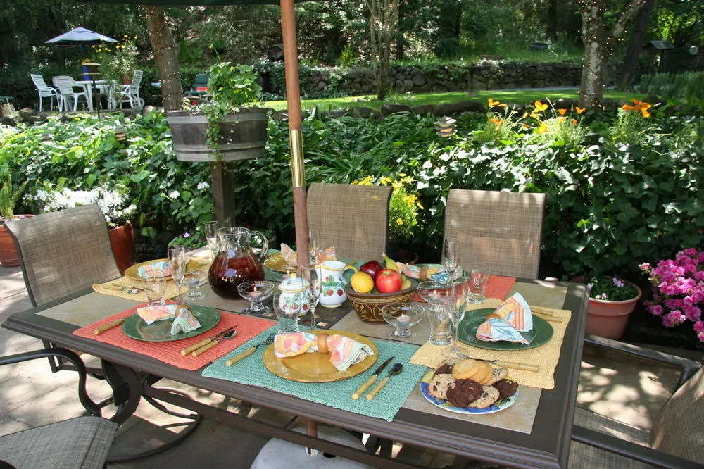 Chelsea Garden Inn
