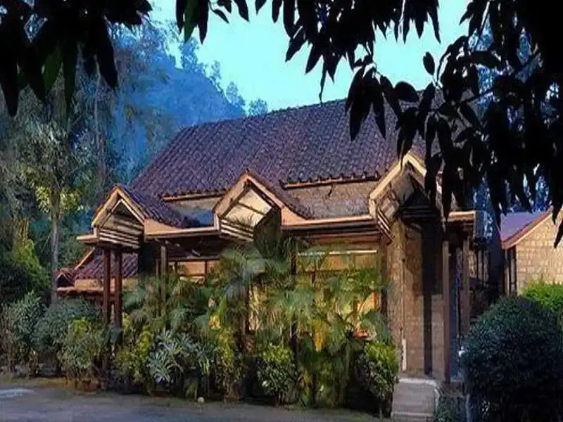 The Hideaway River Lodge